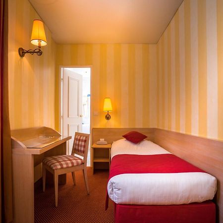 Hotel Delambre Paris Bagian luar foto